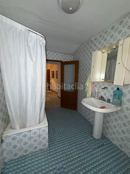 Foto 0761bdfc-4840-498f-997a-b4ee5779c9e5. Casa amb xemeneia aparcament a Úbeda