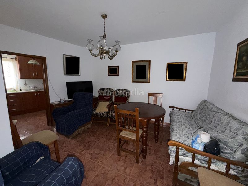 Foto 450f310b-8645-4d58-a3c7-f03948e24139. Casa amb xemeneia aparcament a Úbeda