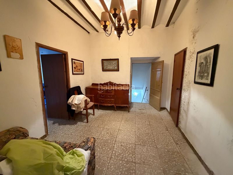 Foto 77594595-b364-4ff6-9826-3e980f2f6e82. Casa amb xemeneia aparcament a Úbeda