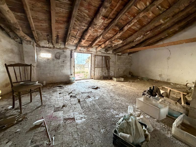 Foto ad37389a-f7f0-43f1-8ca0-684ab95a1090. Casa amb xemeneia aparcament a Úbeda