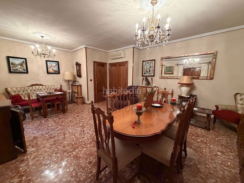 Foto aca14459-0055-462d-837e-83b48d454760. Casa amb calefacció aparcament a Úbeda