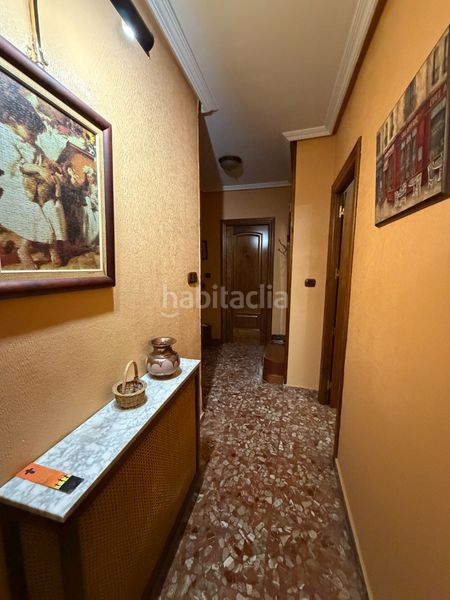 Foto ebe29b35-ae85-4780-834f-04db97bdf7a7. Casa amb calefacció aparcament a Úbeda