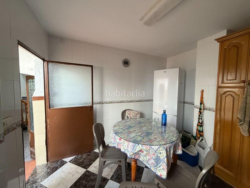 Foto 4b57b09f-186a-479c-987b-3e935637739b. Casa amb xemeneia a Úbeda