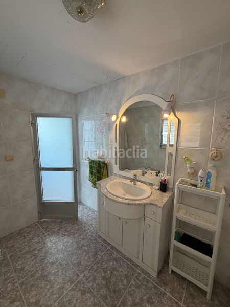 Foto dbcd7adc-3d70-4d3d-b002-5c2f390577ce. Casa amb xemeneia a Úbeda
