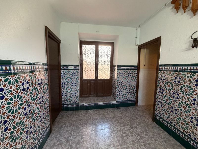 Foto faa31a33-2788-4a64-b0ee-060615199d47. Casa amb xemeneia a Úbeda