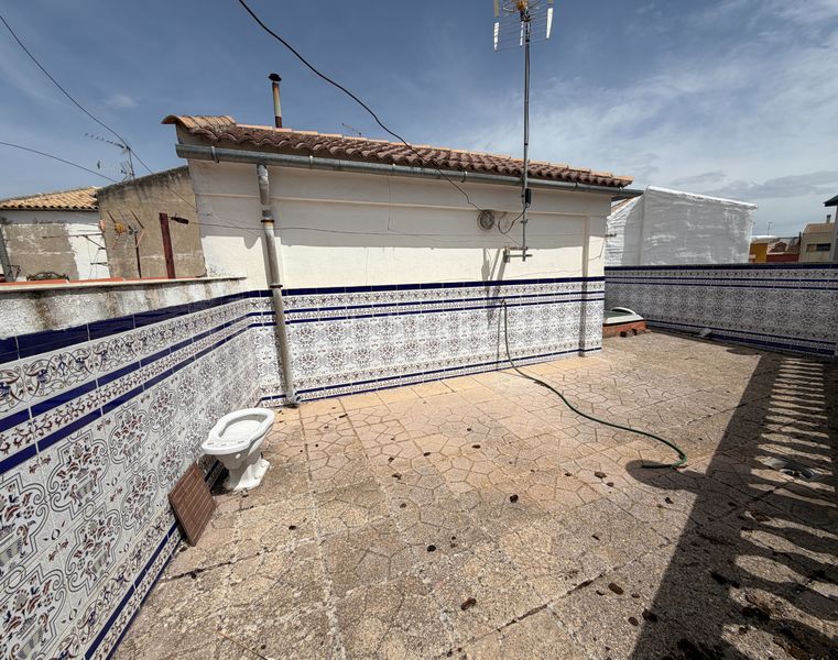 Foto 08535f1b-bb5b-4d2f-996b-5f0cf26ba77d. Casa amb xemeneia calefacció aparcament a Úbeda