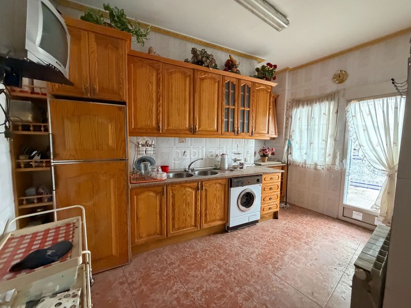 Foto 2369810c-6304-47b9-8474-ab8c4a7334e0. Casa amb xemeneia calefacció aparcament a Úbeda