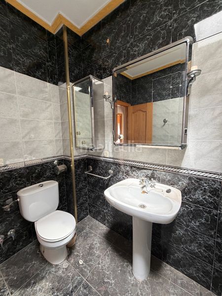 Foto 3b3ee16f-9163-45ca-a6ec-0f328dce5172. Casa amb xemeneia calefacció aparcament a Úbeda