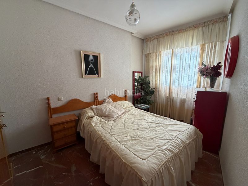 Foto 5ab40f6f-a777-419c-a7e4-96bb8c83bc0d. Casa amb xemeneia calefacció aparcament a Úbeda