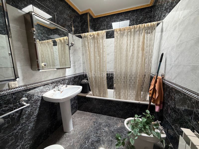 Foto ce6662fd-26a1-4356-9934-3f5a697b661e. Casa amb xemeneia calefacció aparcament a Úbeda