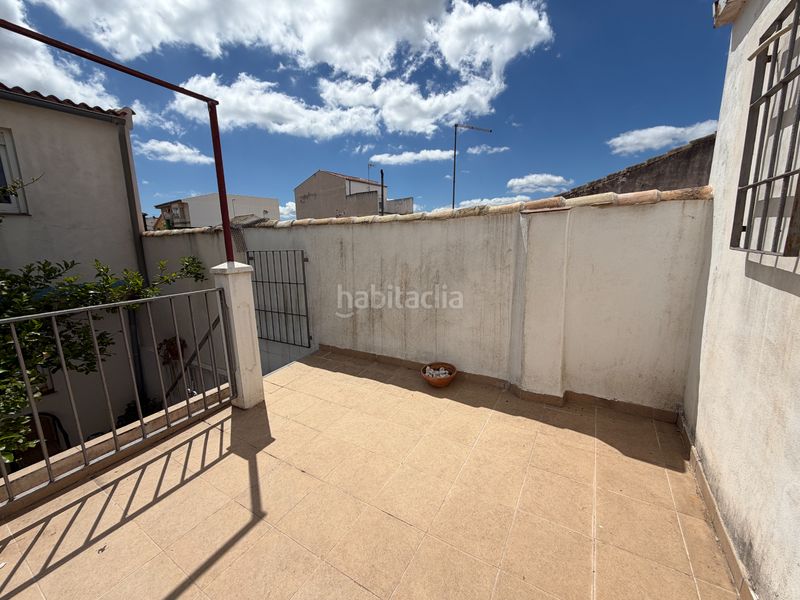 Foto e6328724-7e41-4cbc-a28c-0715615211af. Casa a Úbeda