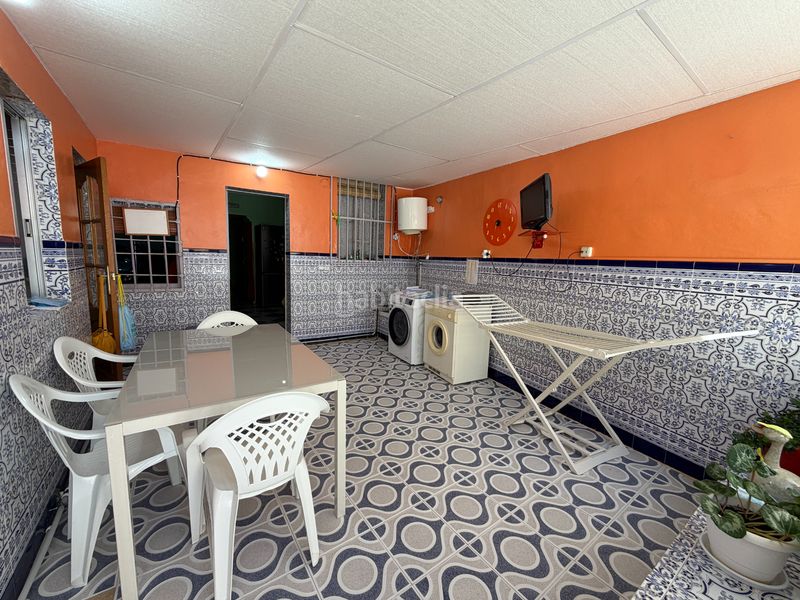 Foto 3a8dc8f2-2c50-4eb7-9522-93b1e2a29fbb. Casa amb aparcament a Torreperogil