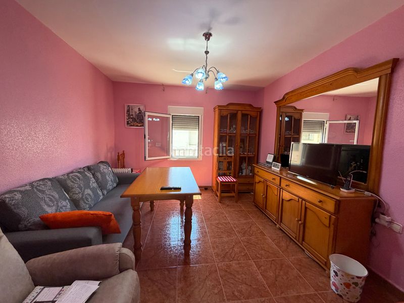 Foto 8d34a142-15ec-43e9-8ffb-0733dd246008. Casa amb aparcament a Torreperogil