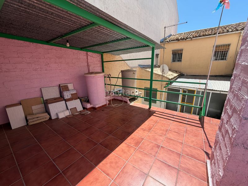 Foto f1b6cbb5-21a8-4598-ba4b-3d1c1505556c. Casa amb aparcament a Torreperogil