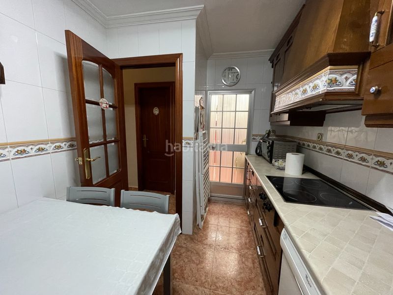 Foto 3dc83b25-dbeb-4b38-80c6-aed0c64e7f88. Casa amb calefacció aparcament a Úbeda