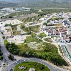 Terreny residencial  Avenida ciudad de linares. Se vende estupendo solar en avenida de linares