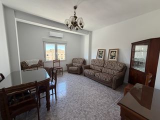 Rent Flat  Avenida cristo rey. Se alquila precioso piso en avenida cristo rey
