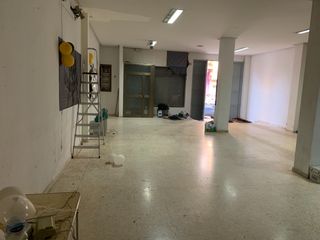 Local Comercial a Avenida Antonio Machado