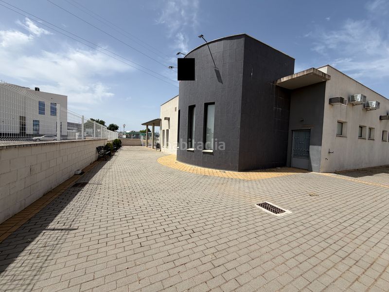Foto 793213a6-3507-49a7-a22f-6e7d348c0788. Edifici a Úbeda