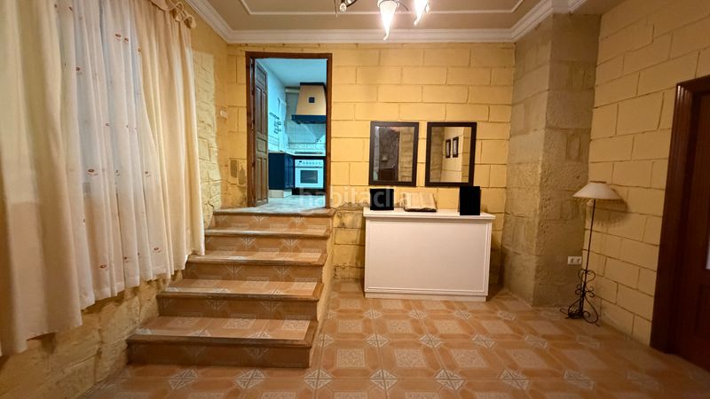 Foto 07eacbd9-8e6a-45e8-b193-924ea8fd66e0. Casa amb xemeneia a Úbeda
