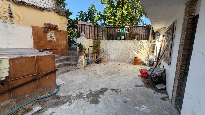 Foto 88b3a69b-ca5f-4428-8a7e-d9a14bbe28fe. Casa amb xemeneia a Úbeda