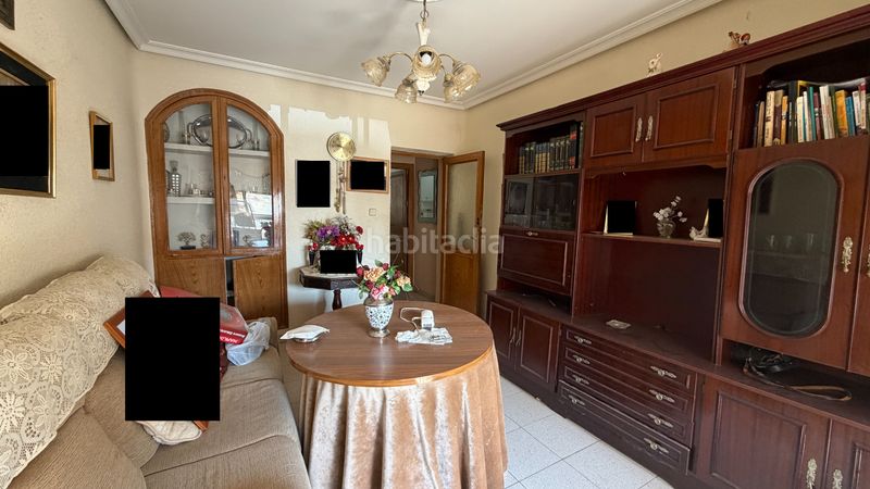 Foto 37d5b0d6-94de-4d04-aaae-2f490bec8c3a. Casa amb aparcament a Úbeda