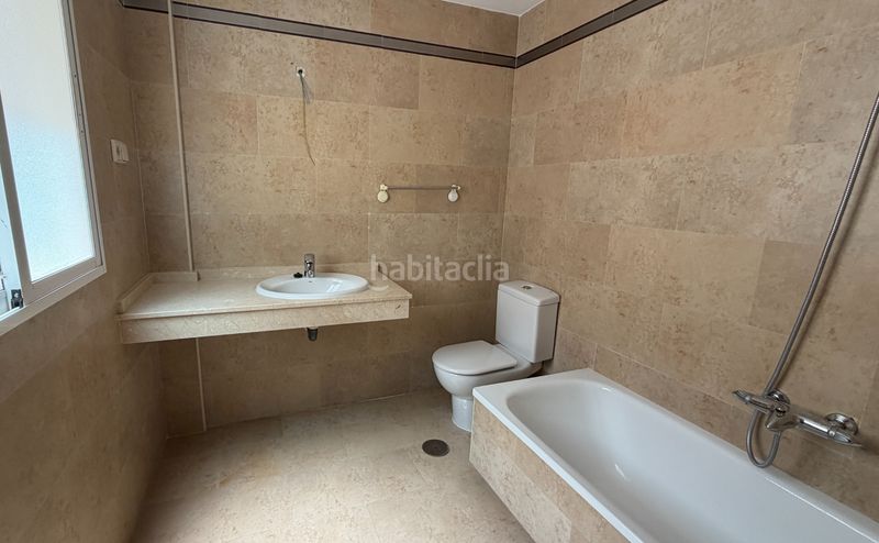 Foto 6fe307c0-eb3b-4a7e-8e91-8825436aba46. Pis amb calefacció piscina a Úbeda