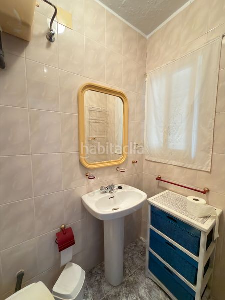 Foto 0a2bc5f4-e93b-4f31-9be5-ec19fd689db0. Casa amb xemeneia calefacció a Rus