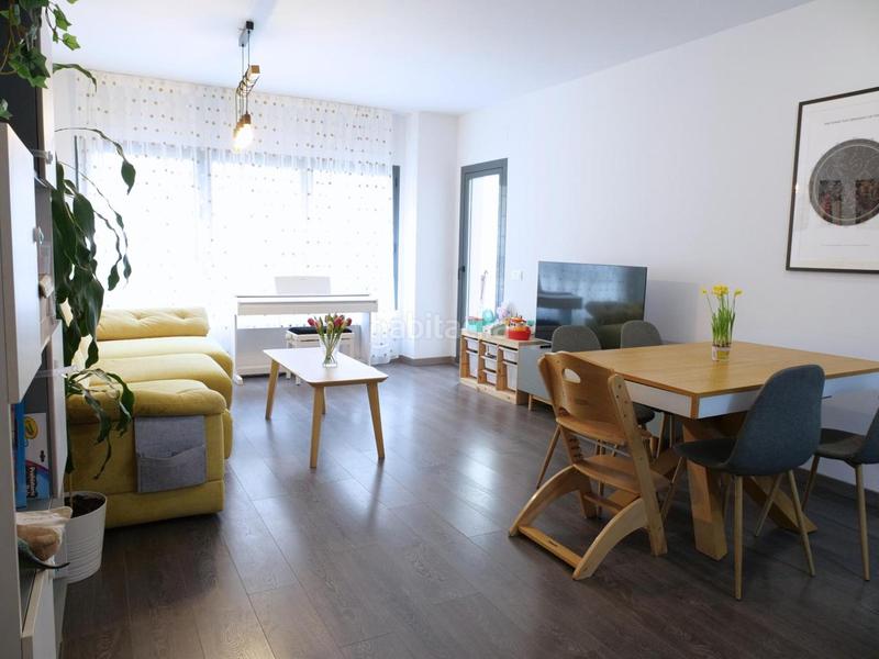 Foto c0845d00-0146-4d9d-b616-3b98d17dbc2f. Pis amb aparcament piscina a sierra de Estepona - avda. de andalucía Estepona