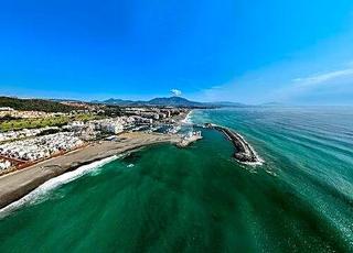Piso en San Luis de Sabinillas. Apartamento con vistas al mar en zona san luis de sabinillas