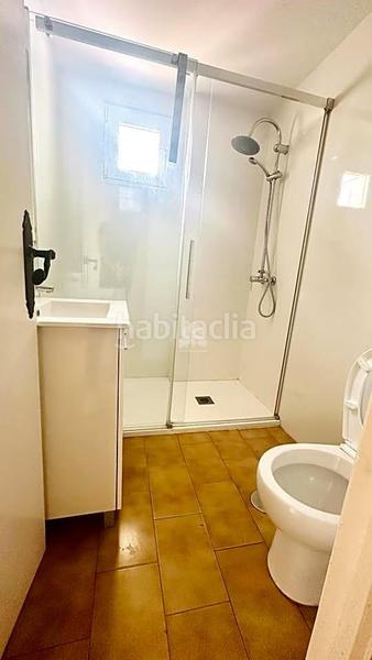 Foto fc043fd8-5f42-4c69-8fdc-1cec8a27a5ba. Piso apartamento con vistas al mar en zona San Luis de Sabinillas en Manilva