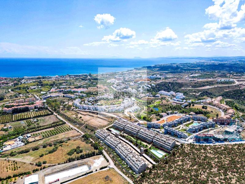 Foto c5fa42ca-0517-4e69-8ff7-fd62e0a7cd8d. Ático atico obra nueva 2 dormitorios terraza y solarium en Estepona