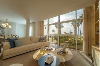 Apartament a Puerto de Estepona. Apartamento primera linea de playa