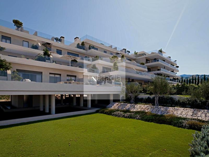 Foto 3f3f238a-61d5-4093-9e22-ea5ea00aab4f. Piso 3 dormitorios vistas al margrandes terrazas en Estepona