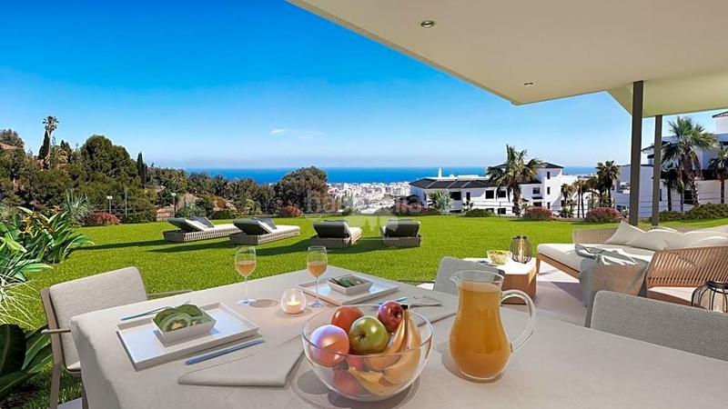 Foto 98567e07-c0ca-4844-bb56-f322788c8032. Attico con parcheggio in Cancelada Estepona