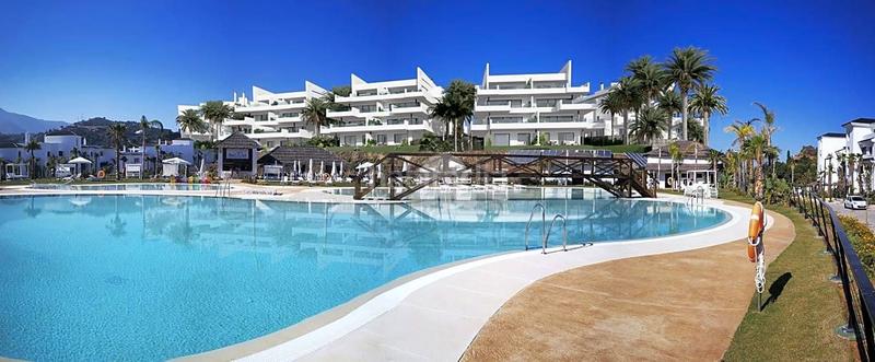 Foto 9bf308ed-1870-4b3c-9b85-137de8ef8383. Attico con parcheggio in Cancelada Estepona