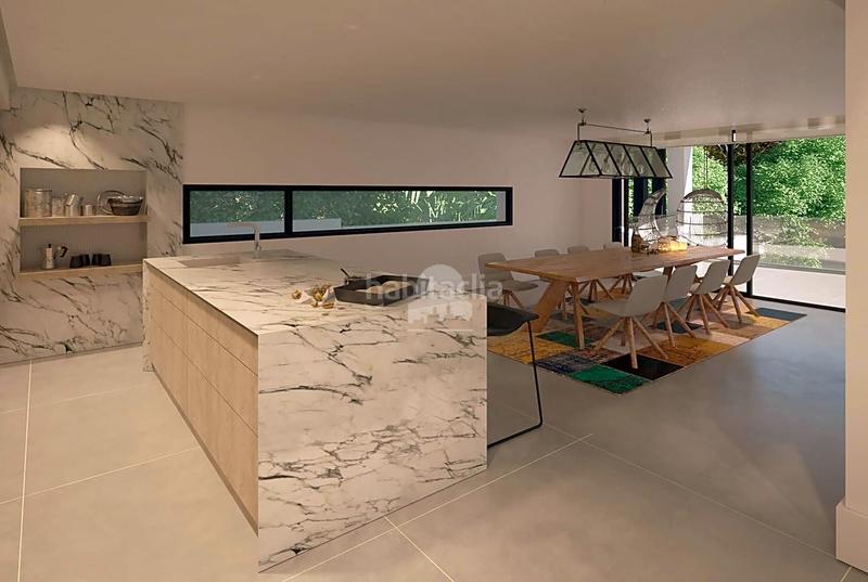 Foto 31551499-d3b4-4729-922e-de428ec19fdb. Haus mit heizung parking pool in Marbesa Marbella