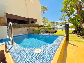 Lloguer Planta baixa a Zona de Punta Plata. Apartamento de larga temporada en urbanizacion en primera linea