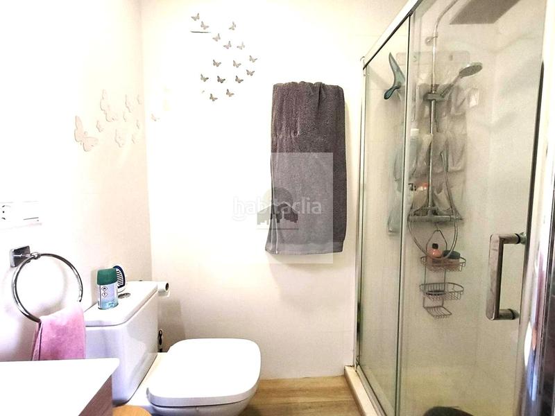 Foto b744a975-89fd-449b-b75f-9385f319a106. Piso coqueto apartamento 2 dormitorios con vistas mar en Manilva
