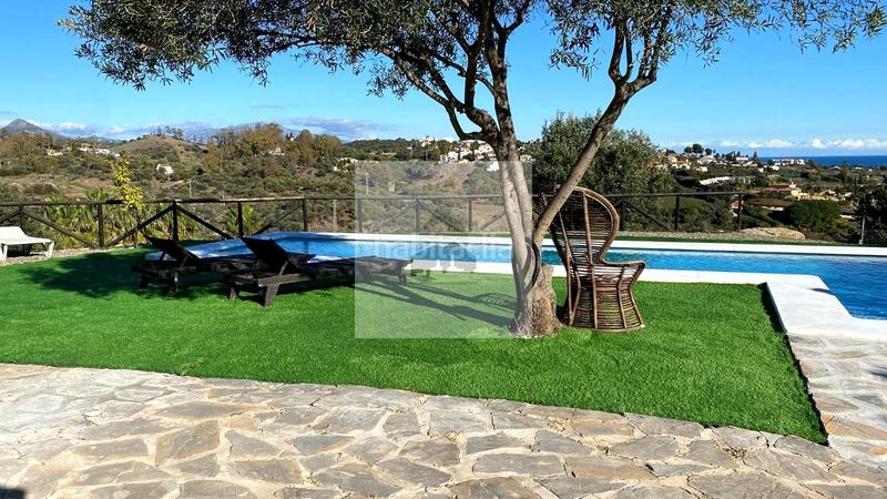 Foto d457818d-cbd5-42a5-86ff-837280257294. Casale in Las Lomas Estepona