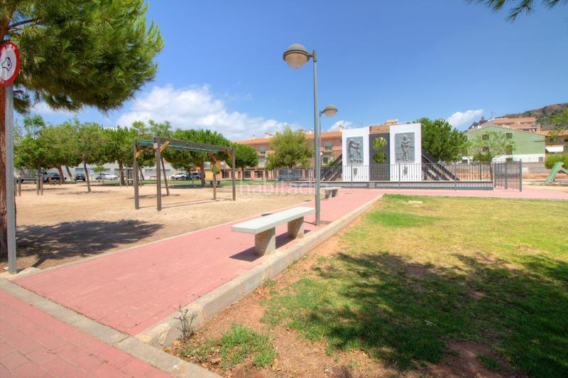 Foto a2b03e37-ba53-46b3-9a47-59ea175be301. Location local commercial dans calle cisterna 24 dans Almenara