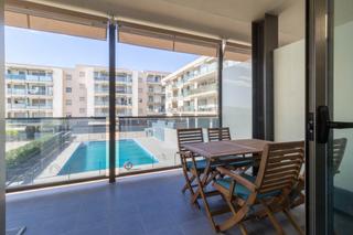 Lloguer Pis  Calle roll (del) 4. Piso de 3 hab y 2 baños en residencial con piscina y parking