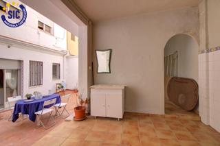Rez-de-chaussée  Carretera segorbe 31. Planta baja con patio y muchas posibilidades