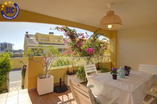 Reihenhaus in Corinto-Almardà. Chalet adosado esquinero a un paso de la playa de corinto