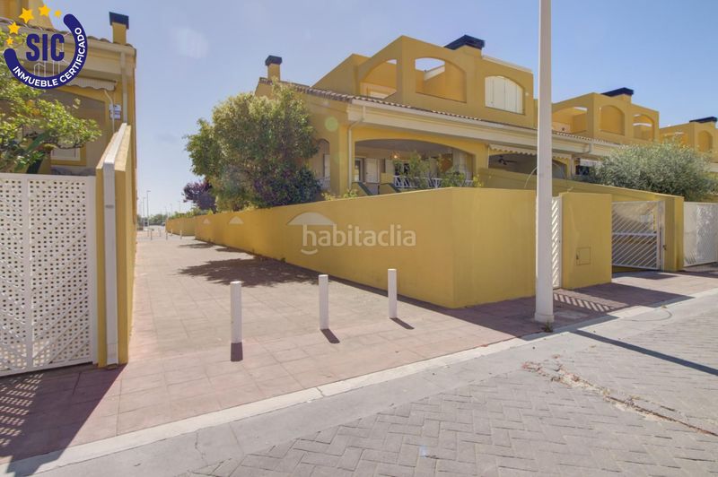 Foto 6b8ab124-0ccd-46ae-a45a-ff46db4cb975. Casa adossada amb calefacció aparcament piscina a Sagunt