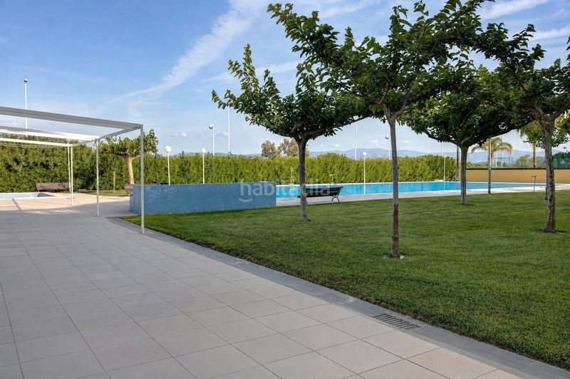 Foto 6f955d85-014b-4a4a-9694-dc977a9f1880. Casa adossada amb calefacció aparcament piscina a Sagunt