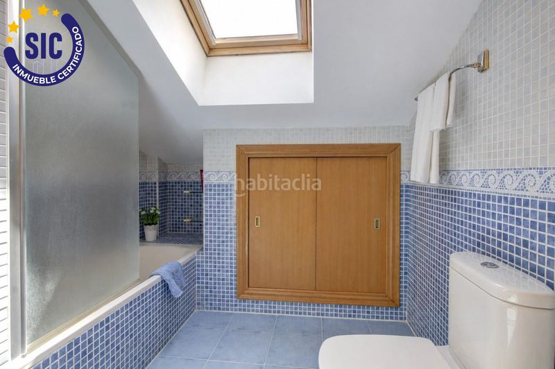 Foto c3ce407e-5983-40e0-a4c2-9e16816e706f. Casa adossada amb calefacció aparcament piscina a Sagunt