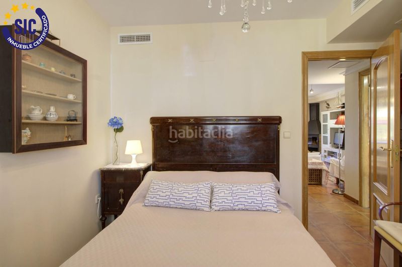 Foto cecc5cf7-6735-48d6-9d37-9b65aed05fe7. Casa adossada amb calefacció aparcament piscina a Sagunt
