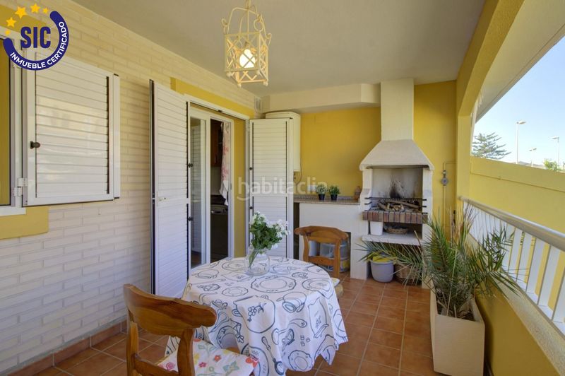 Foto d40f542a-9147-4b39-8f55-355d4c96f5fb. Casa adossada amb calefacció aparcament piscina a Sagunt