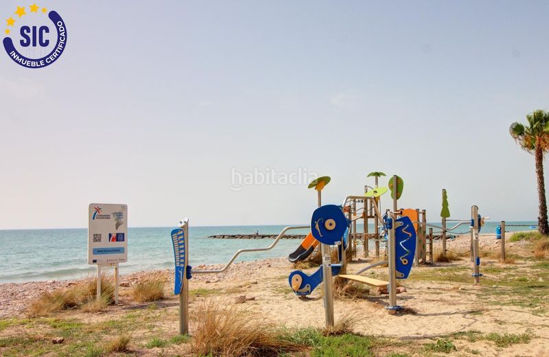 Foto 80774aa0-c05c-4548-bd52-9b842bbcfbe4. Casa adossada amb aparcament a Chilches